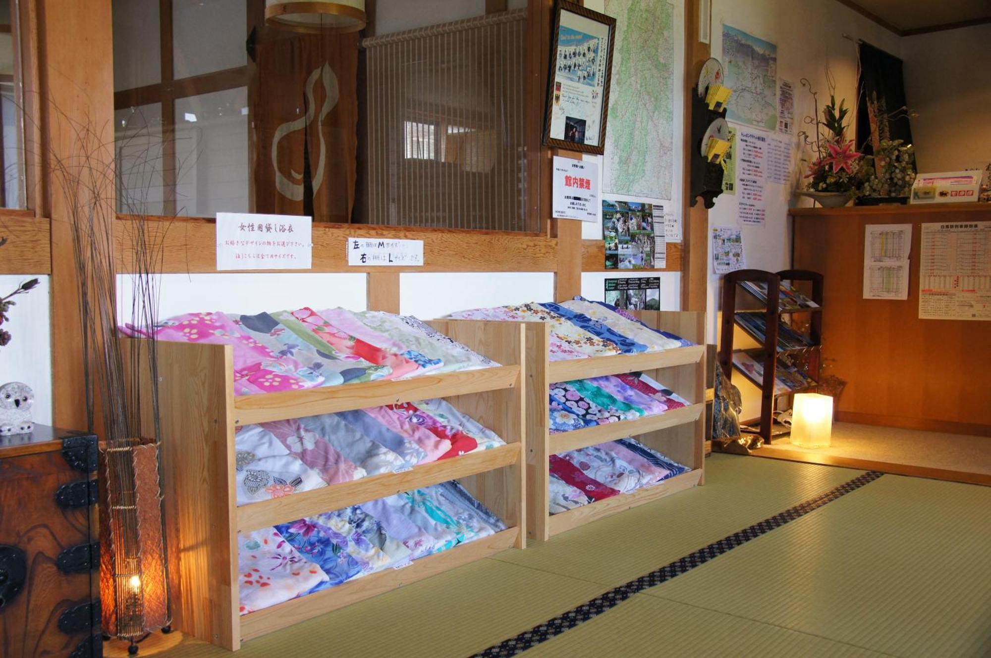 Minamiya 山とねこと遊ぶ宿 みなみ家 Hakuba Exterior foto